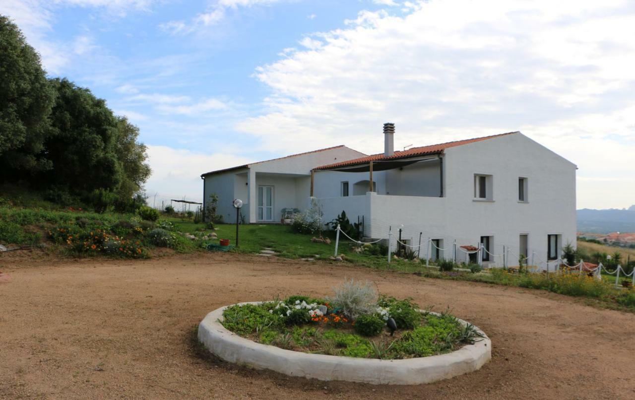 Bnb Anacleto Bassacutena Buitenkant foto